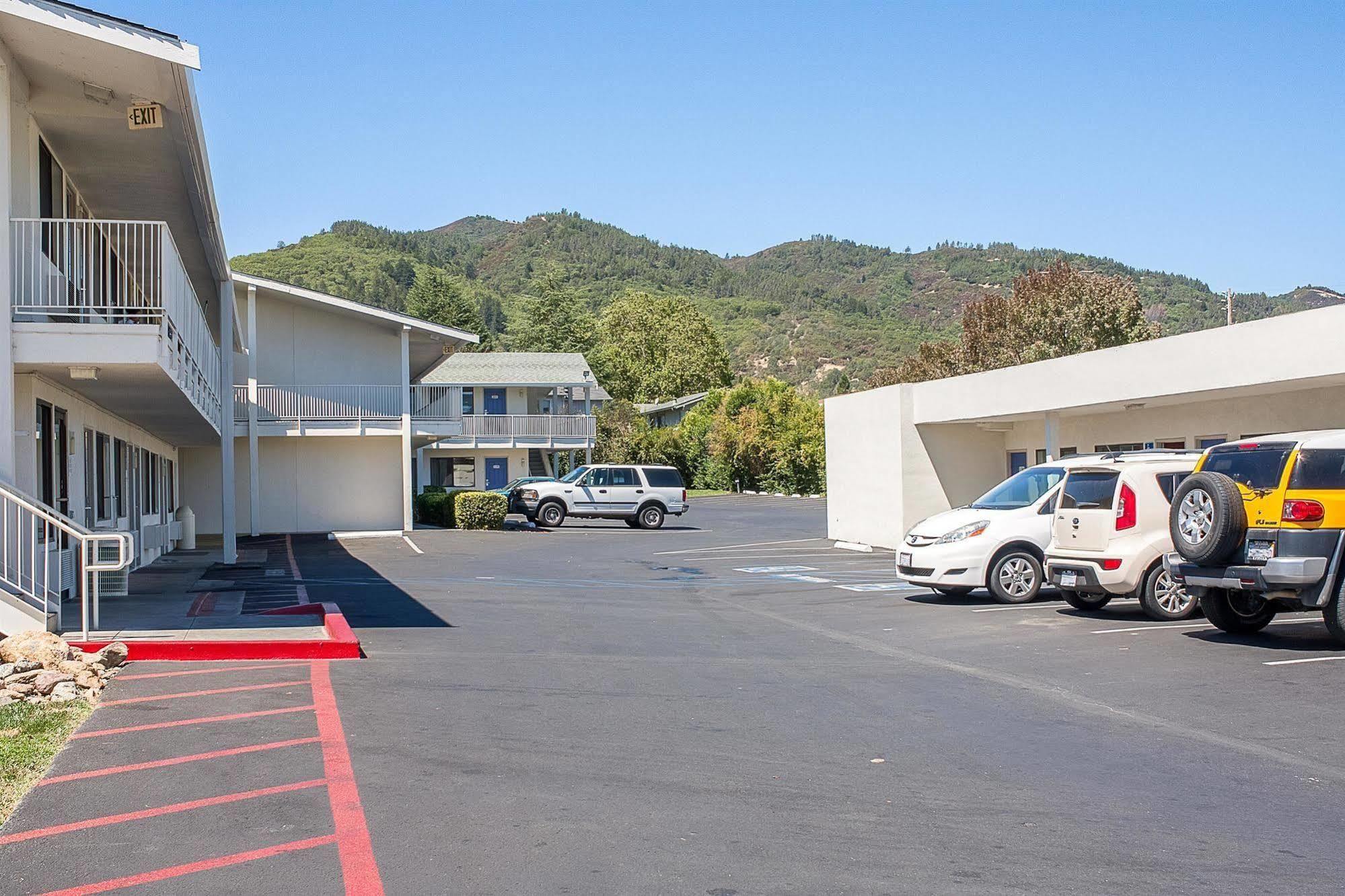 Motel 6-Ukiah, Ca Екстериор снимка