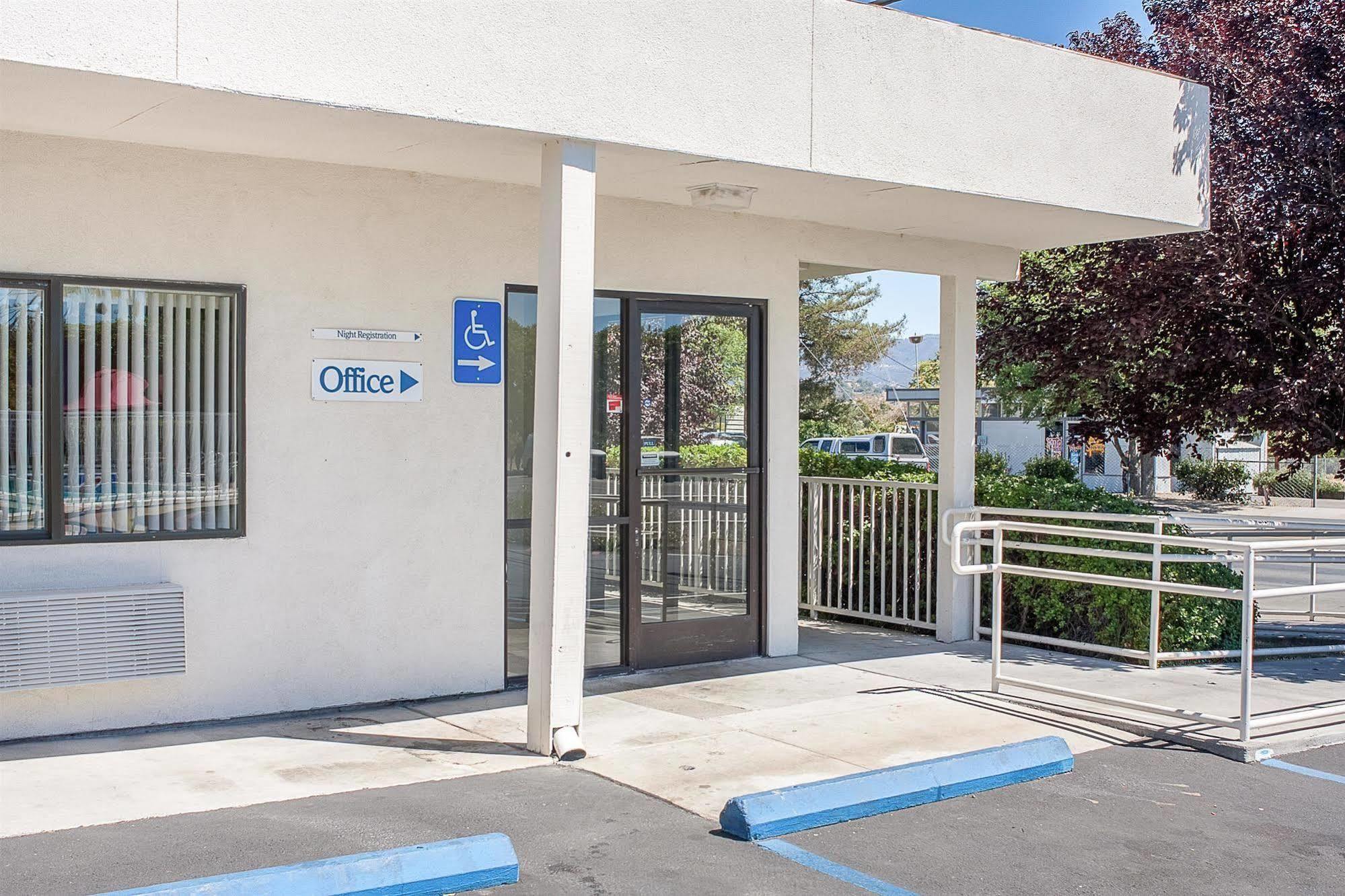 Motel 6-Ukiah, Ca Екстериор снимка