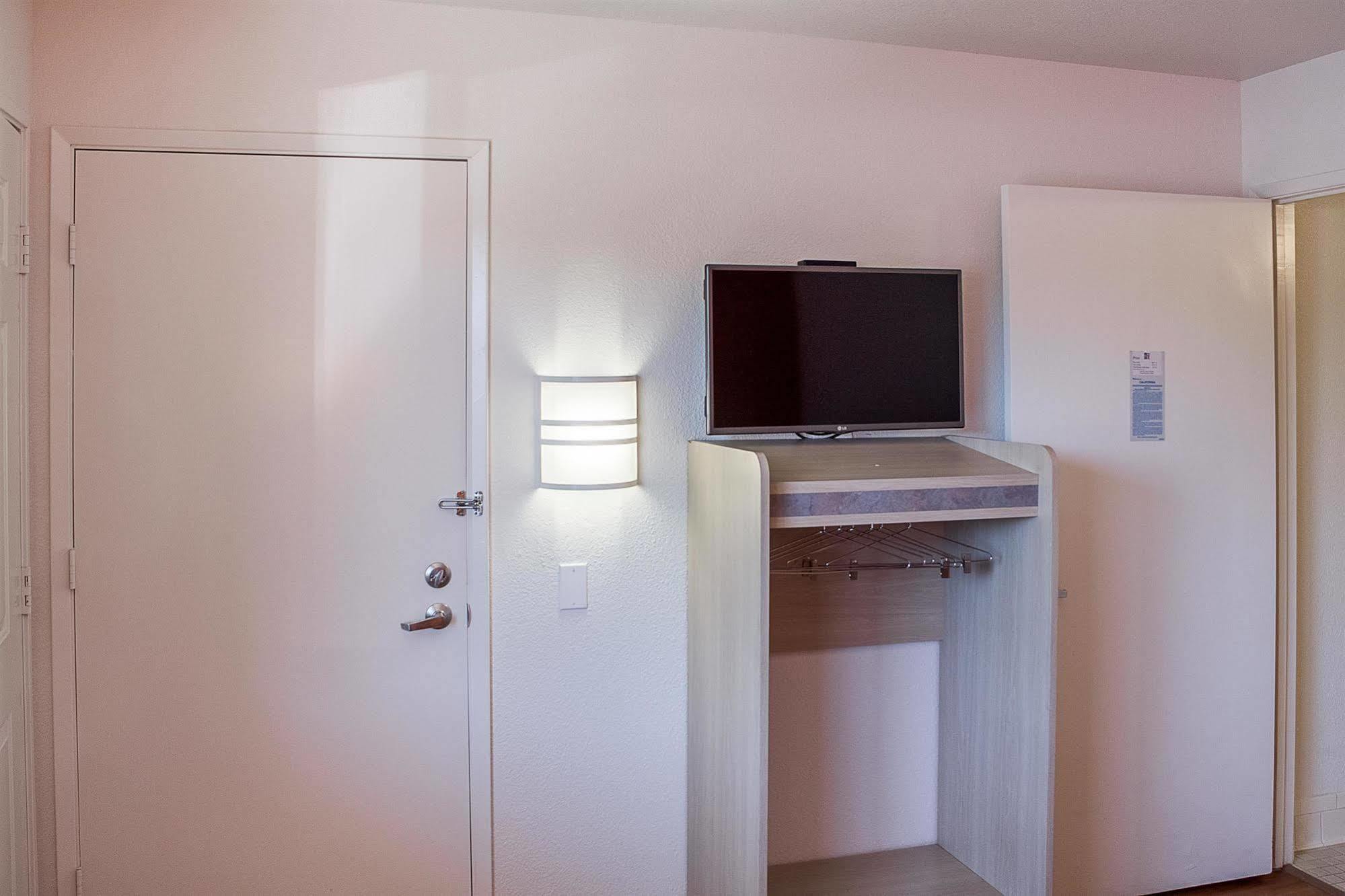Motel 6-Ukiah, Ca Екстериор снимка